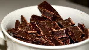 Alerte alimentaire concernant la présence de noix dans du chocolat noir en provenance d'Espagne